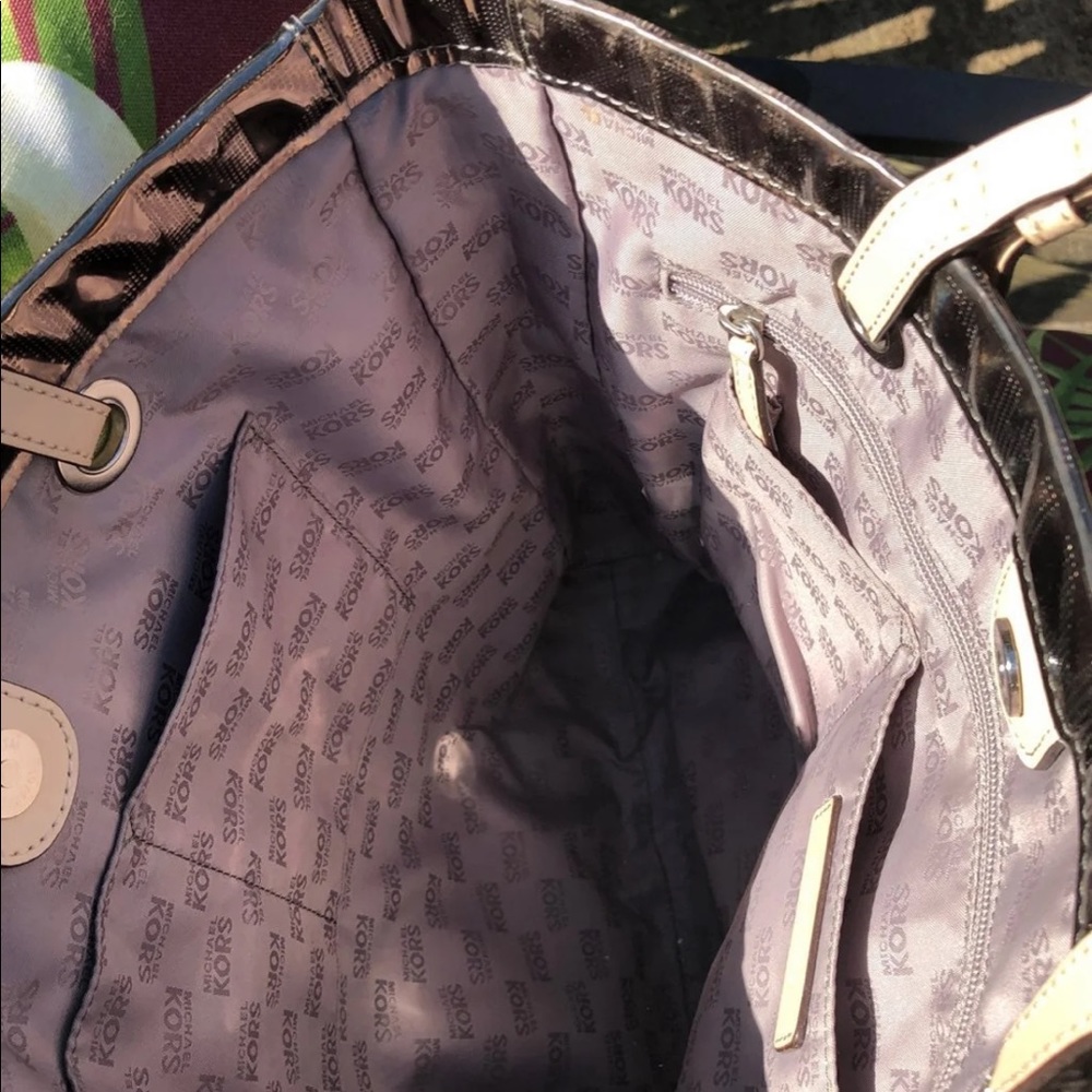 Beautiful LARGE MK BAG - Picture 3 of 6